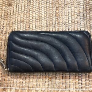 Henri Bendel Black Quilted Wallet